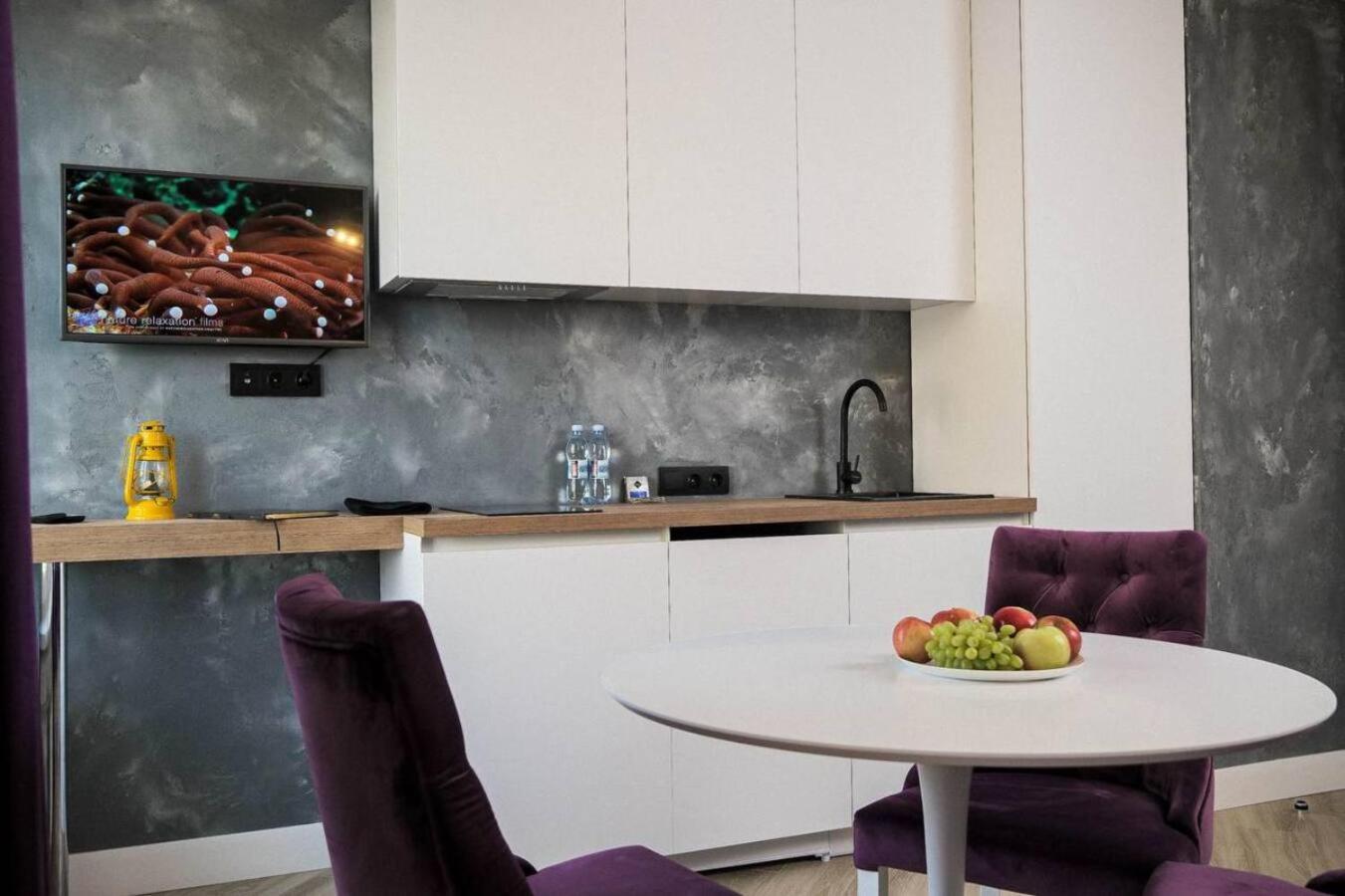 Freedom Apartments In City Center Kiev Buitenkant foto